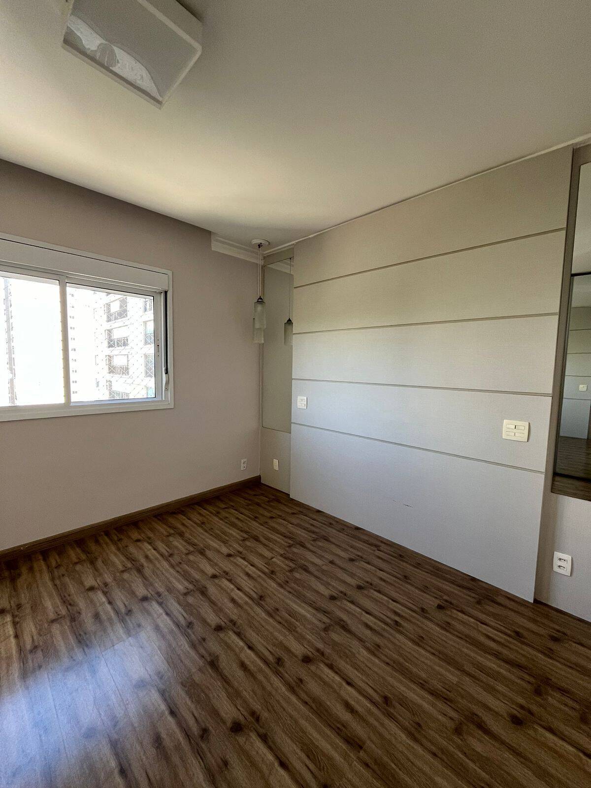 Apartamento para alugar com 2 quartos, 110m² - Foto 8