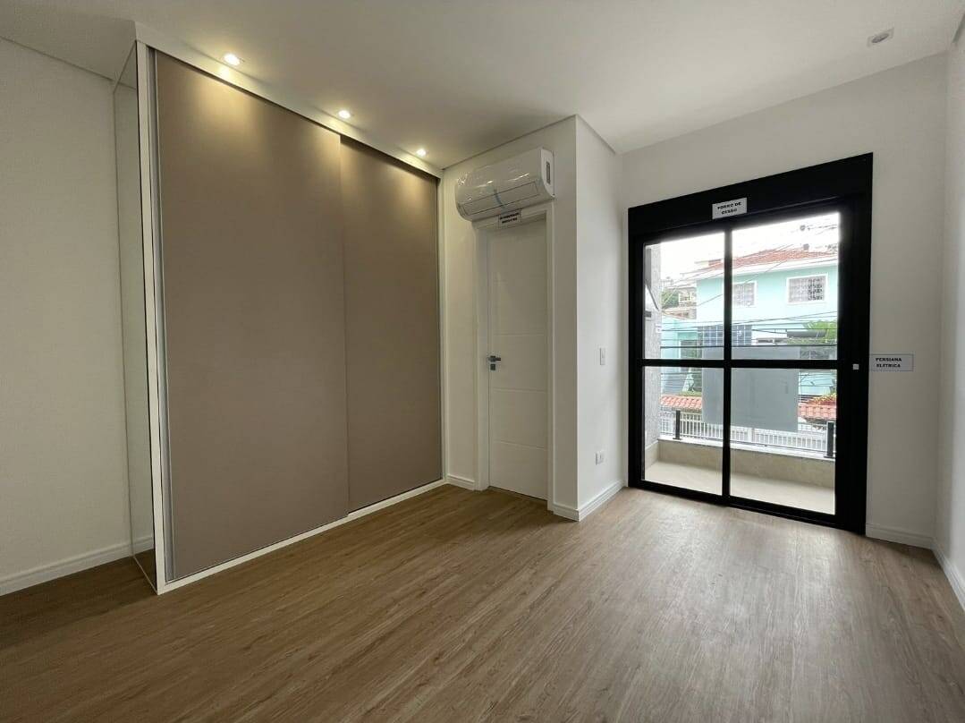 Casa à venda com 4 quartos, 160m² - Foto 9