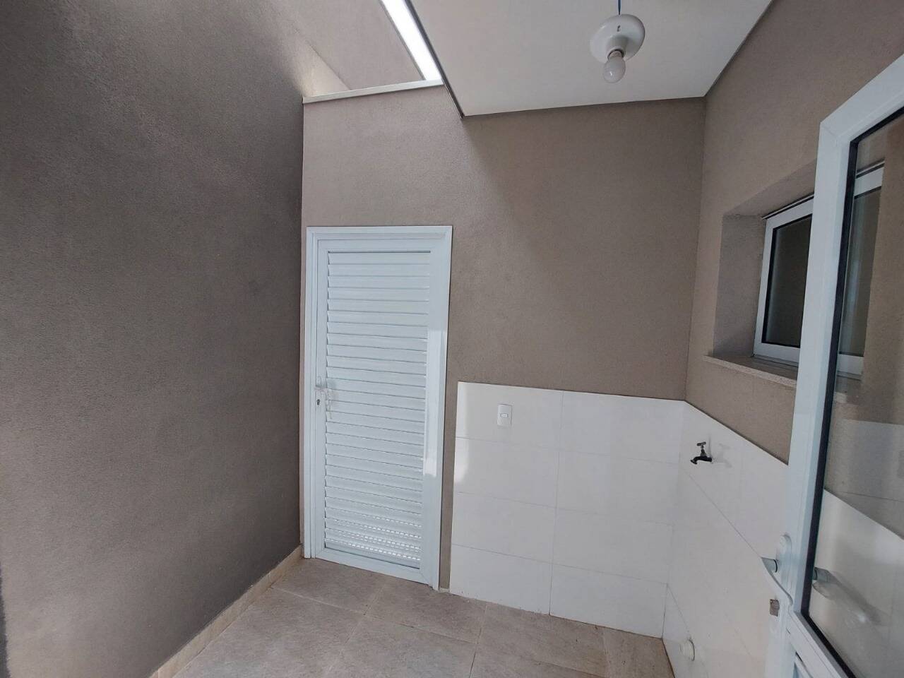 Casa à venda com 3 quartos, 286m² - Foto 19