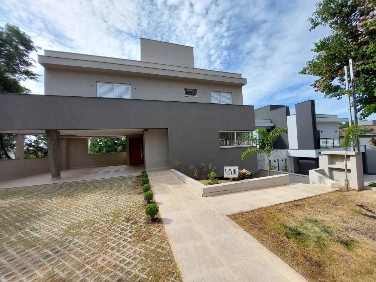 Casa à venda com 3 quartos, 286m² - Foto 5