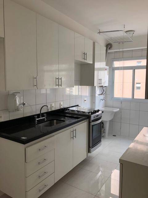 Apartamento para alugar com 3 quartos, 84m² - Foto 3