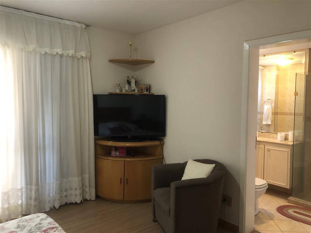 Apartamento para alugar com 3 quartos, 164m² - Foto 15