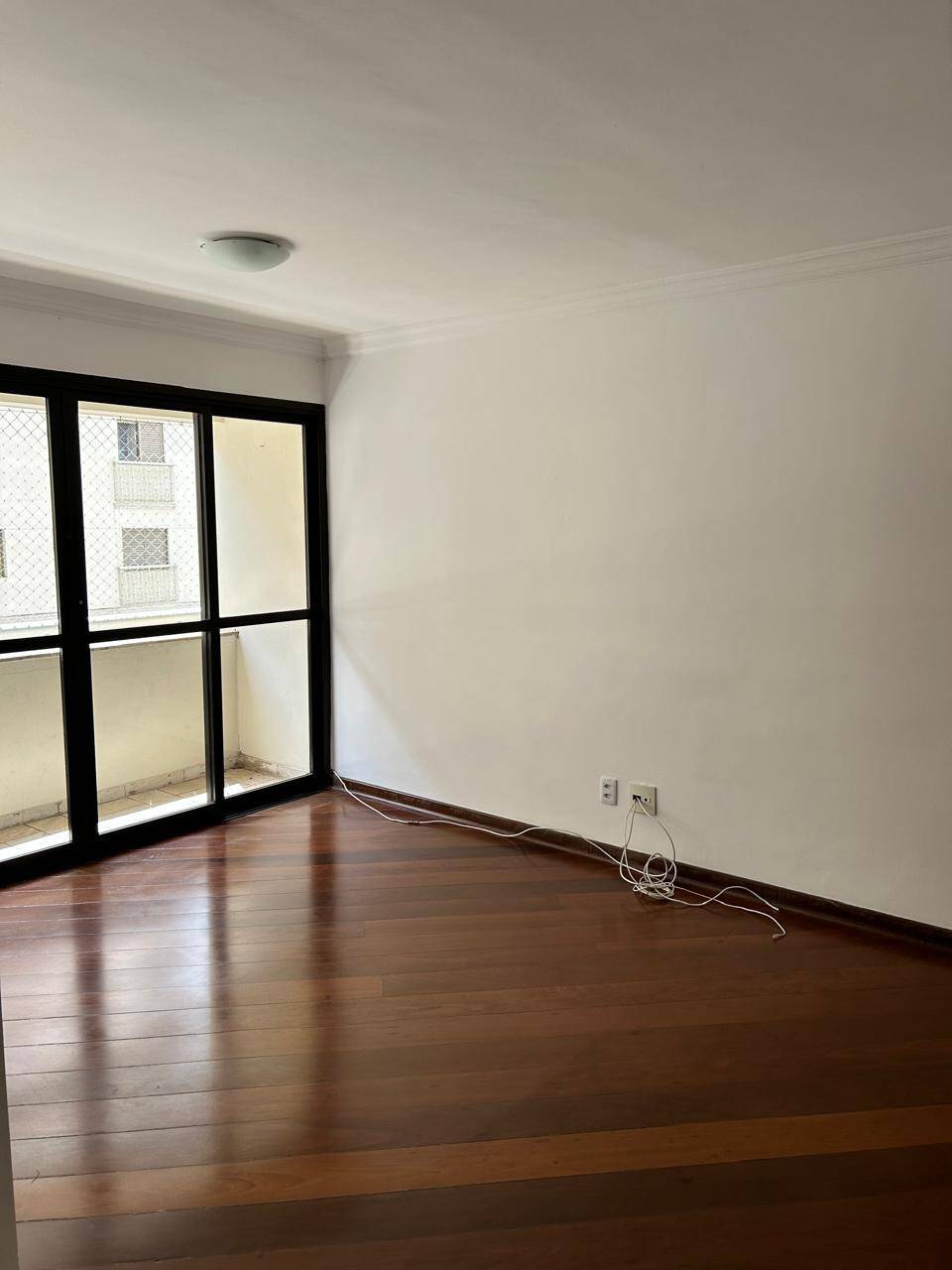 Apartamento para alugar com 3 quartos, 95m² - Foto 2