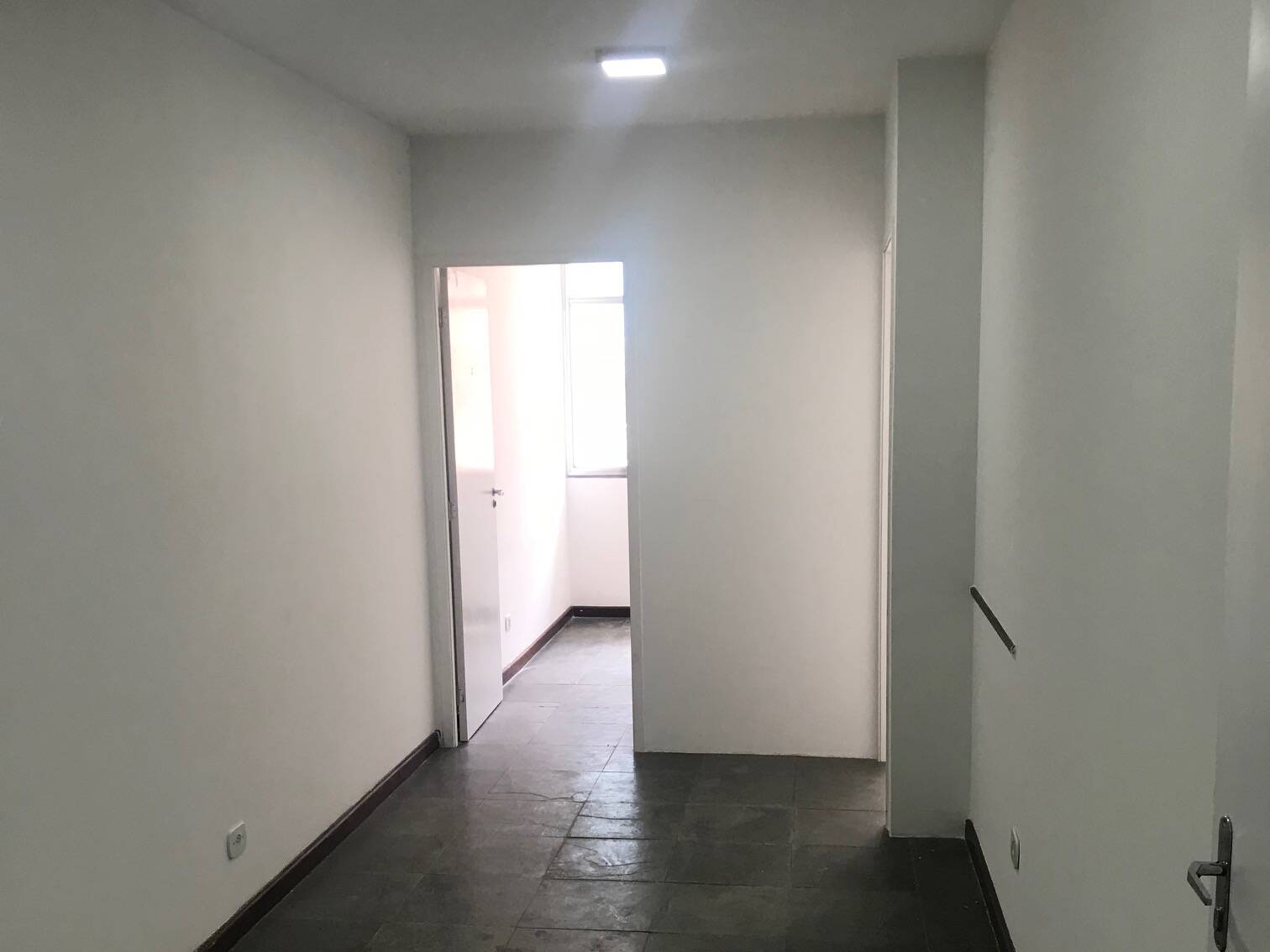 Prédio Inteiro para alugar, 49m² - Foto 13