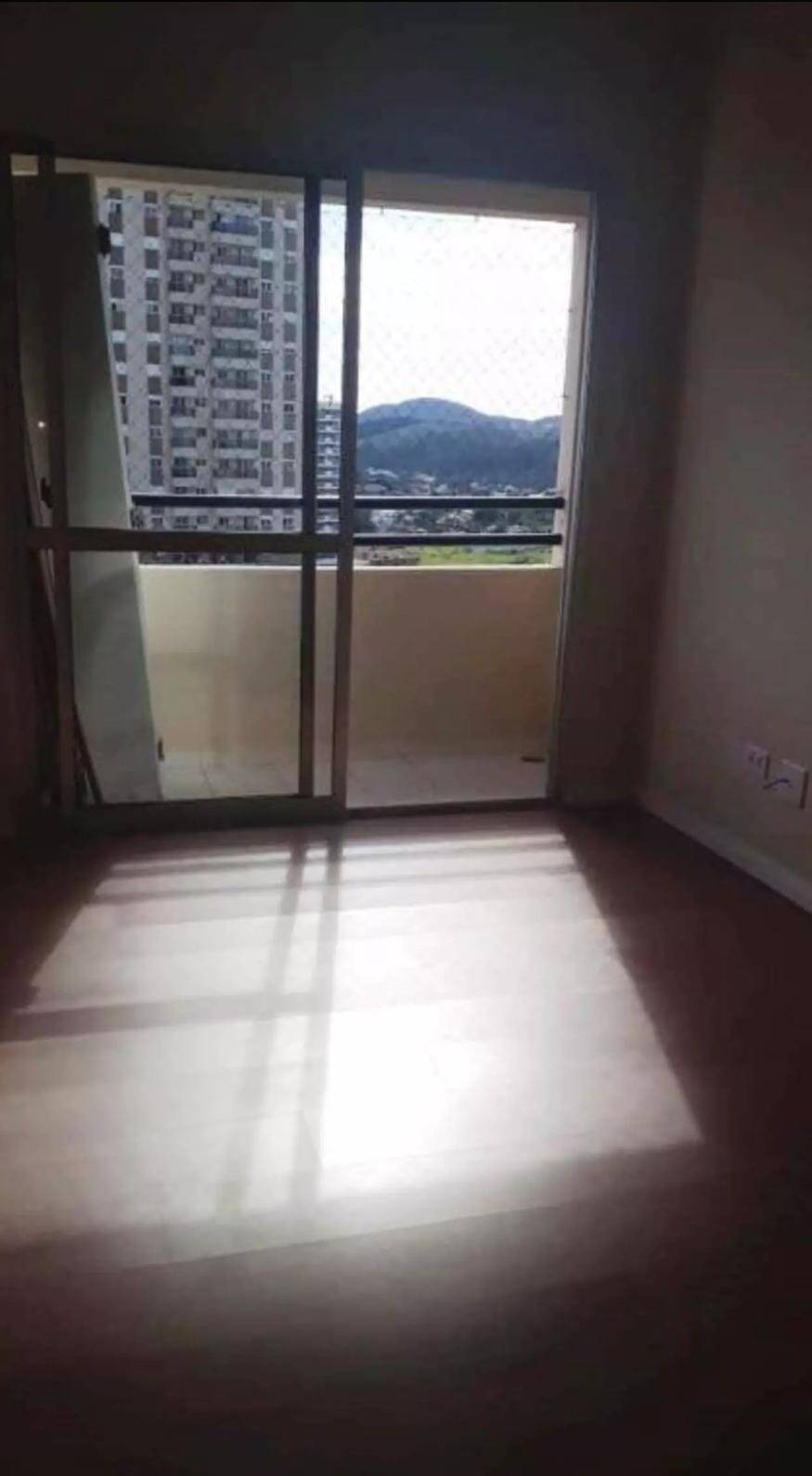 Casa à venda com 2 quartos, 69m² - Foto 4