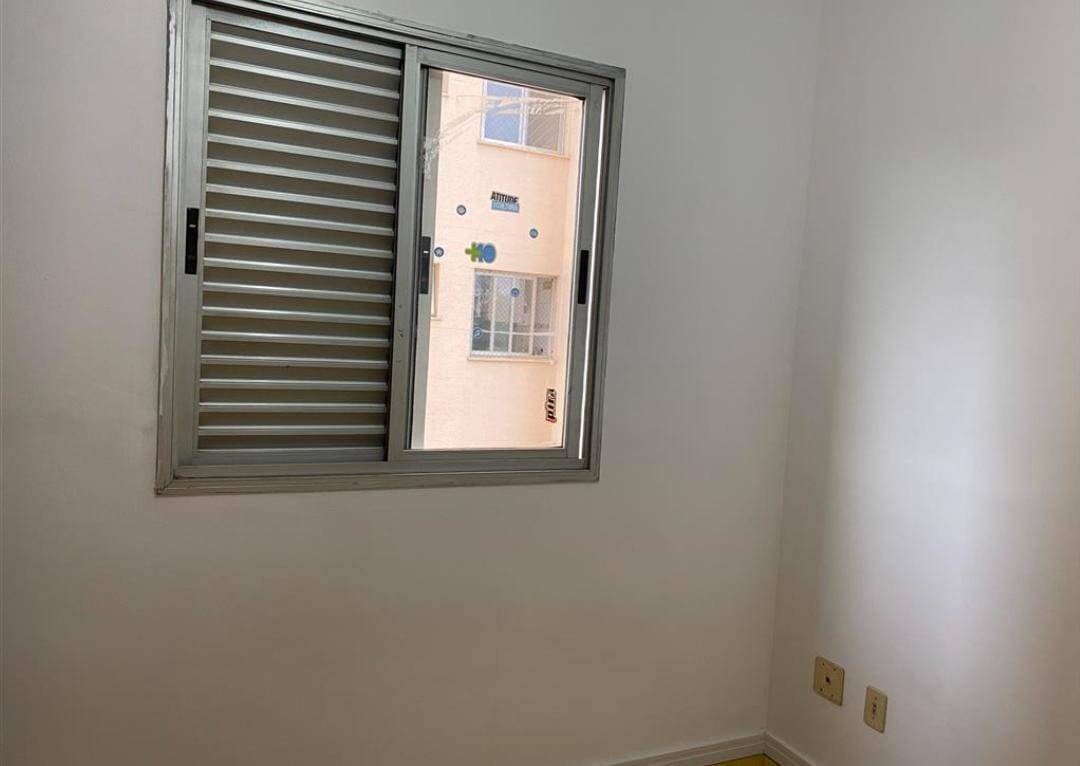 Apartamento para alugar com 3 quartos, 85m² - Foto 15