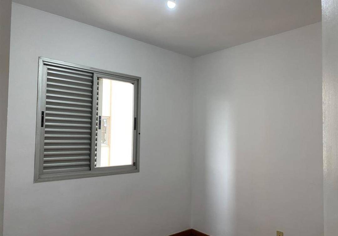 Apartamento para alugar com 3 quartos, 85m² - Foto 22