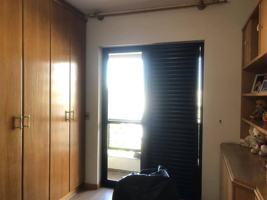 Apartamento para alugar com 3 quartos, 164m² - Foto 14