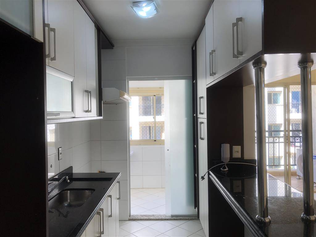 Apartamento para alugar com 2 quartos, 84m² - Foto 7