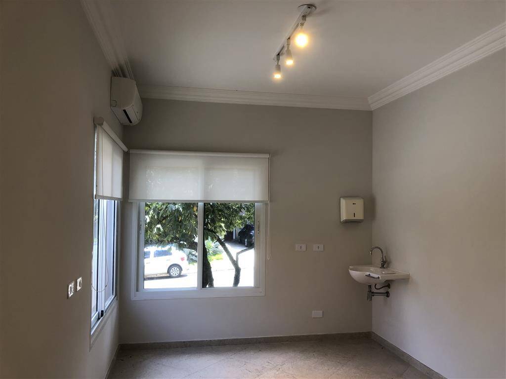 Casa para alugar com 4 quartos, 530m² - Foto 9