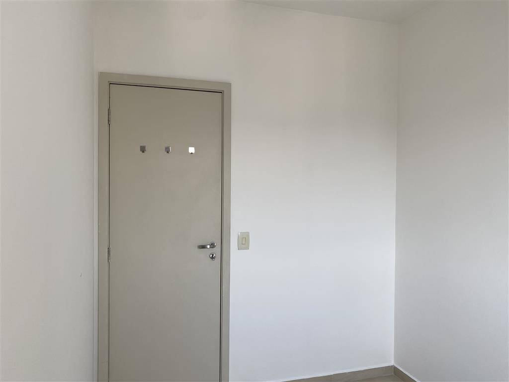 Apartamento para alugar com 3 quartos, 72m² - Foto 7