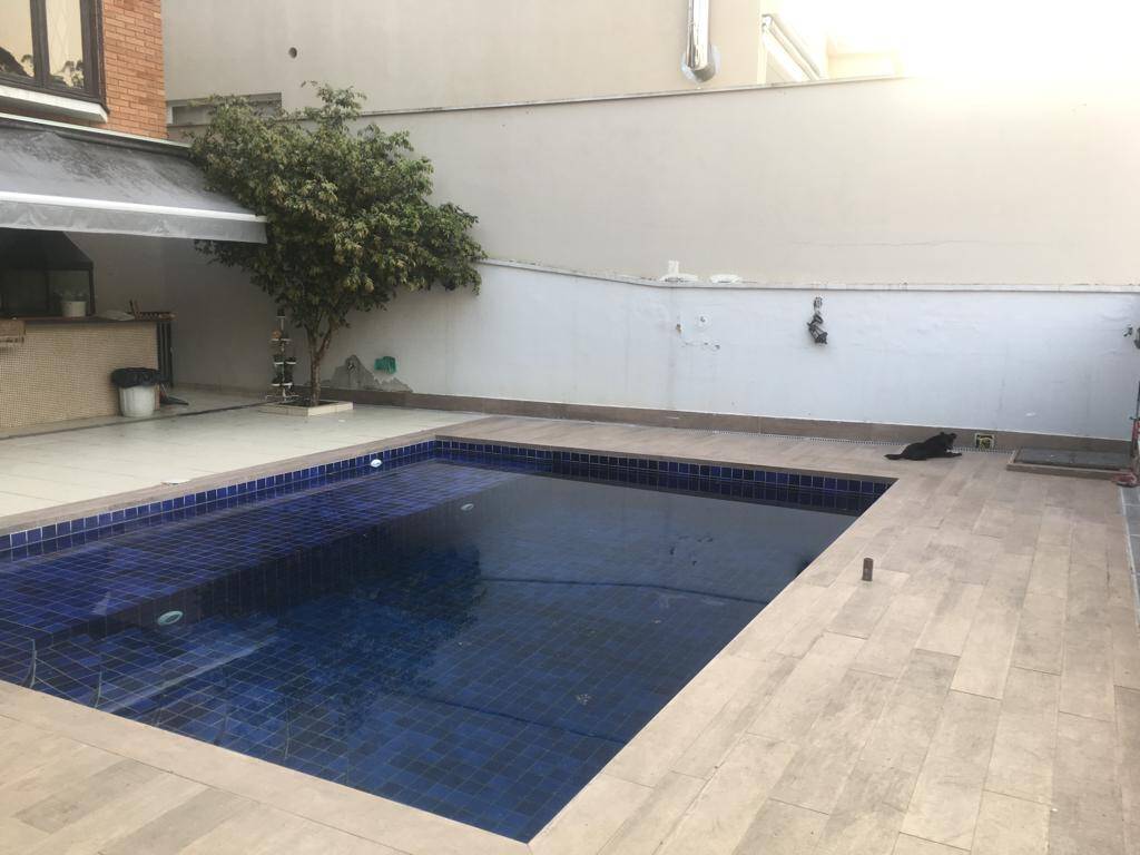 Casa para alugar com 3 quartos, 360m² - Foto 28