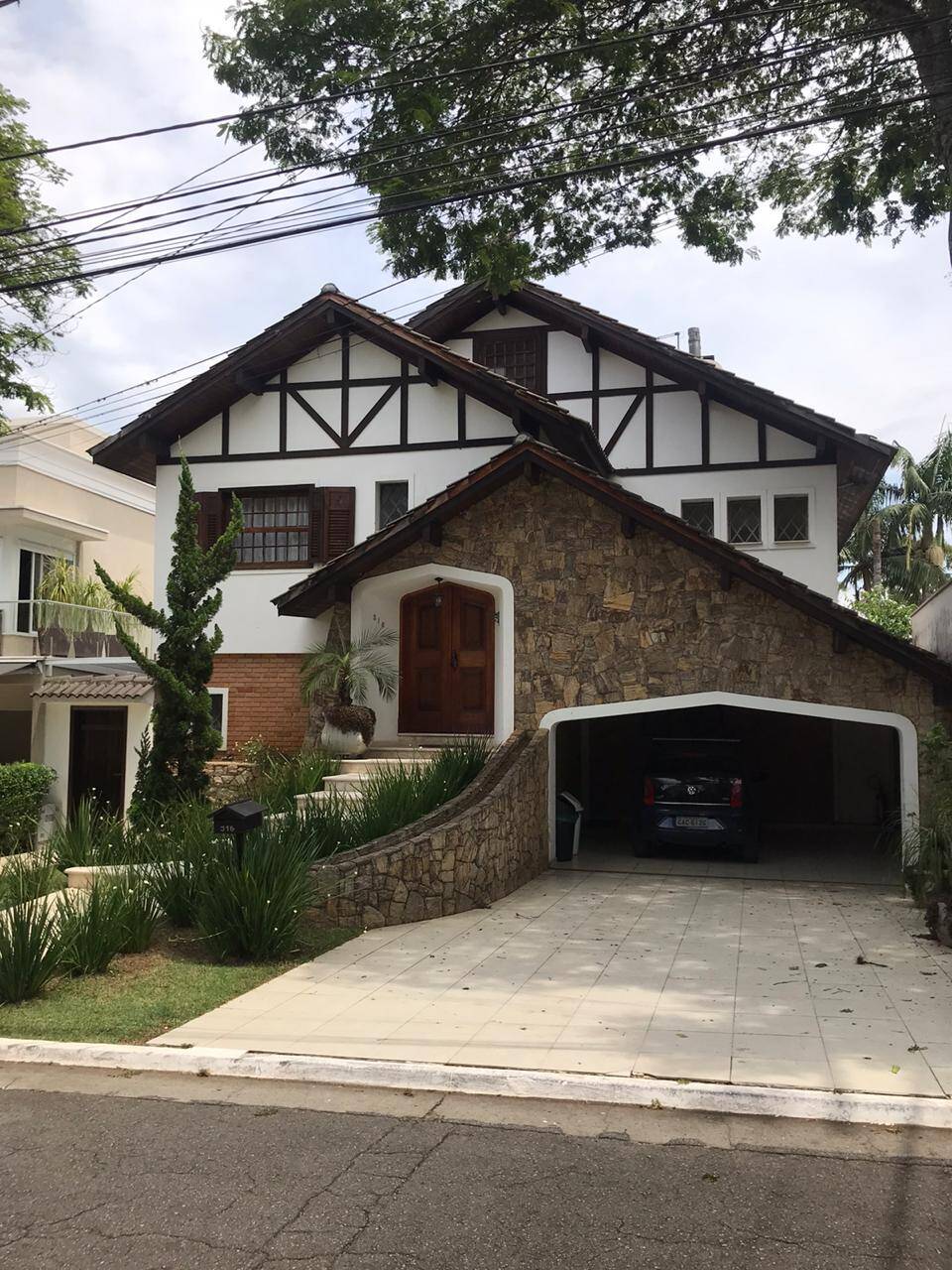 Casa para alugar com 3 quartos, 360m² - Foto 4