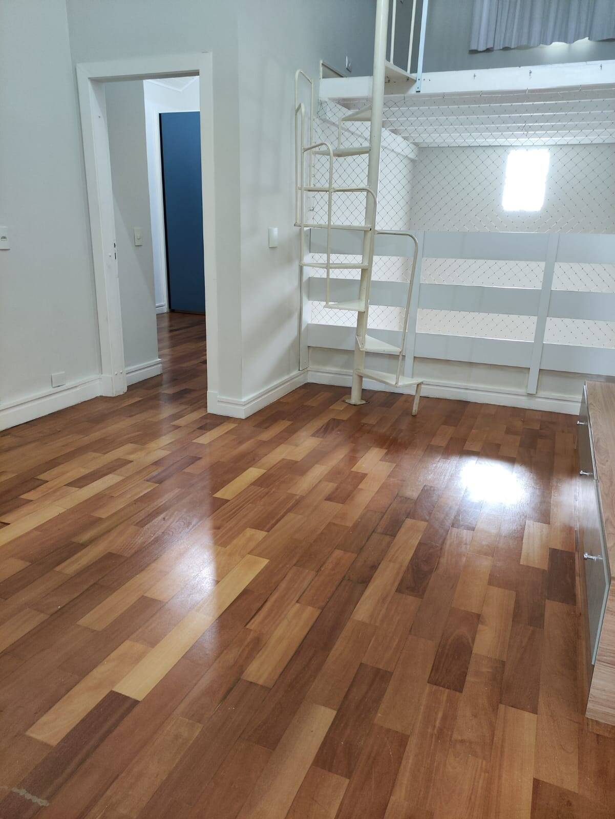 Casa para alugar com 3 quartos, 360m² - Foto 10