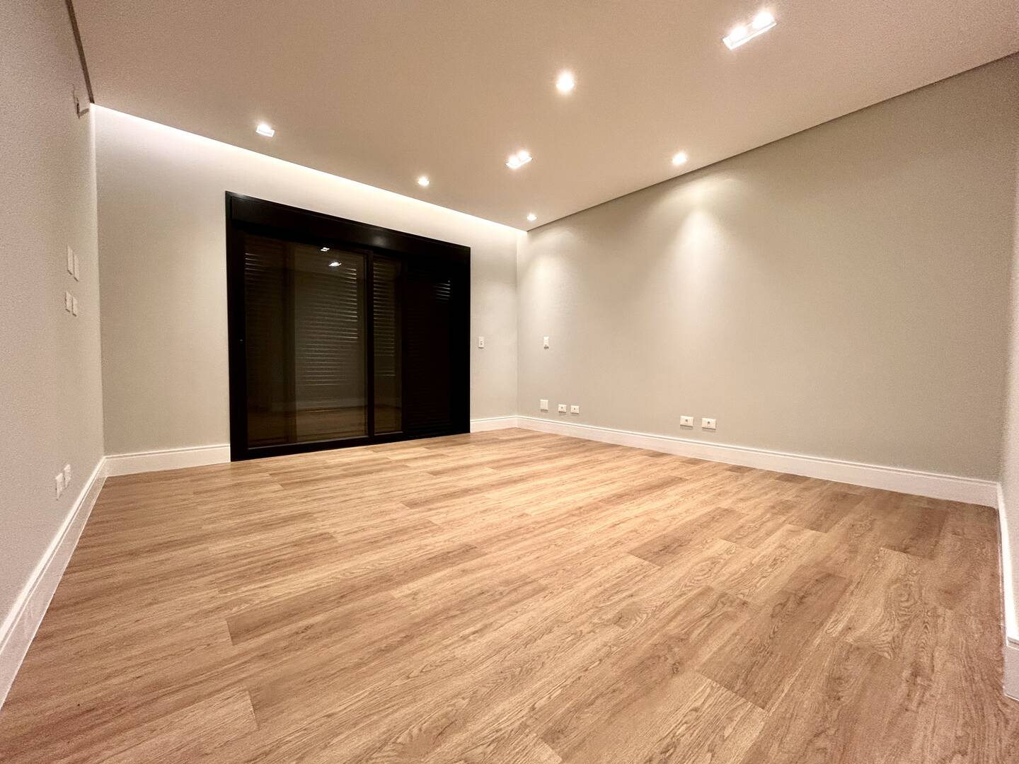 Casa à venda com 4 quartos, 438m² - Foto 18