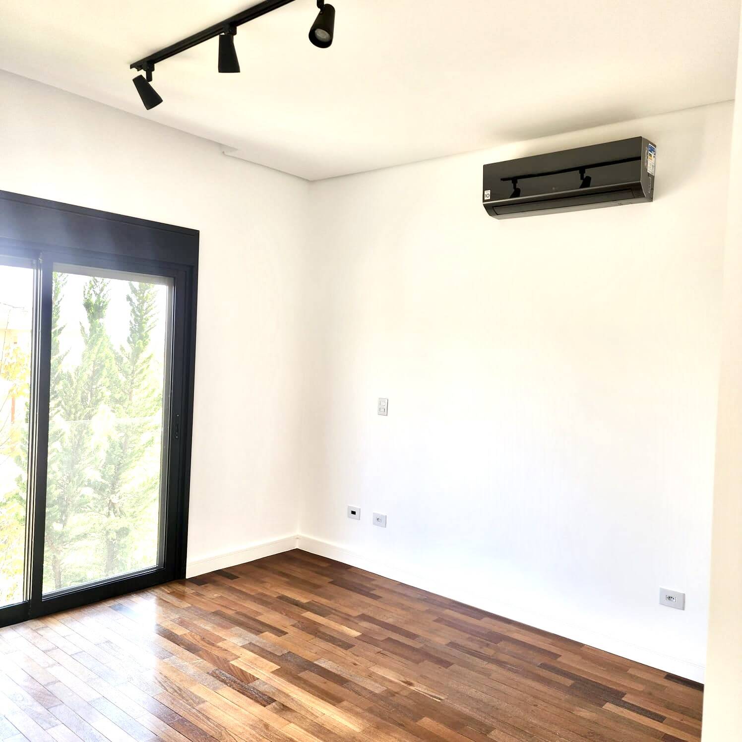 Casa à venda com 4 quartos, 440m² - Foto 5