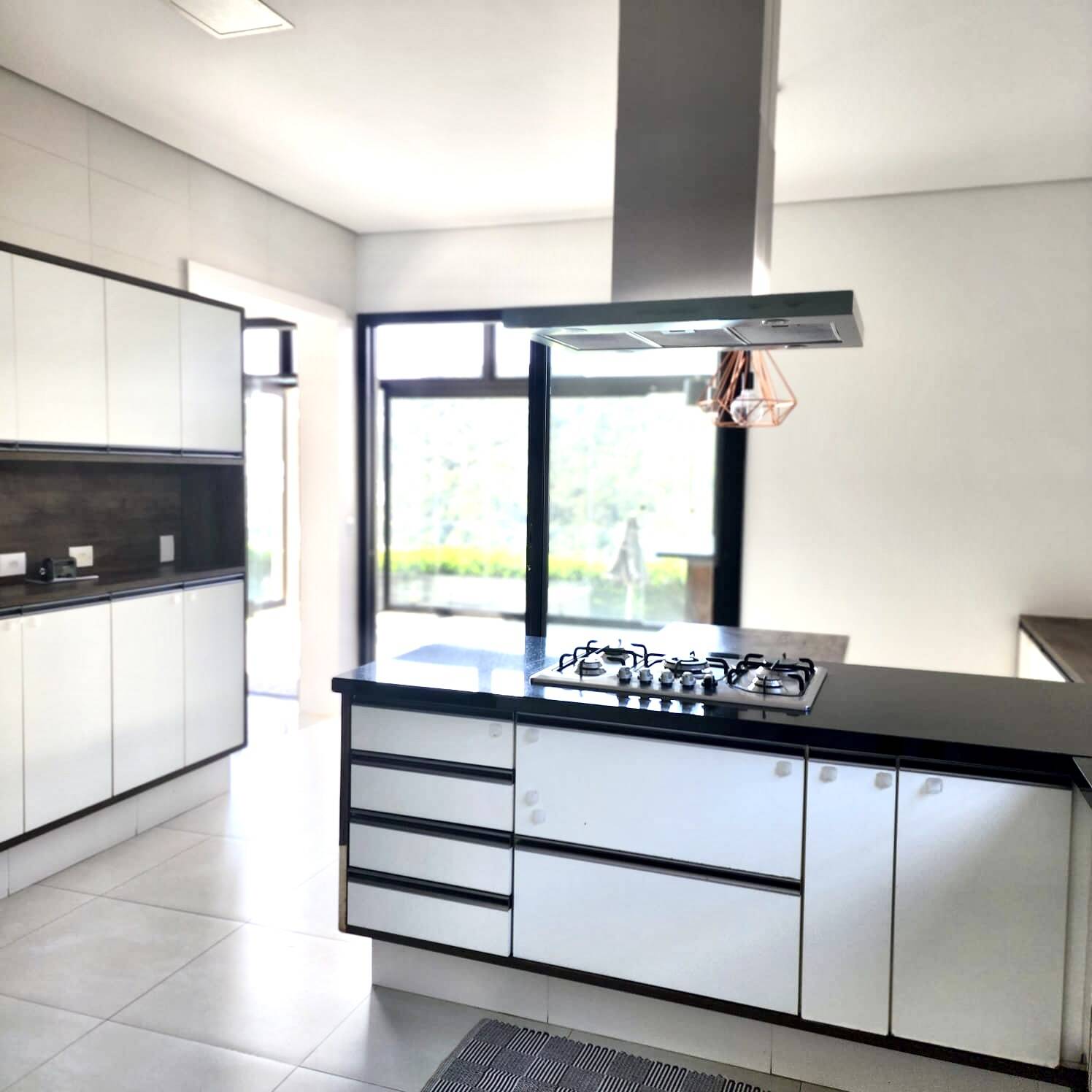 Casa à venda com 4 quartos, 440m² - Foto 17