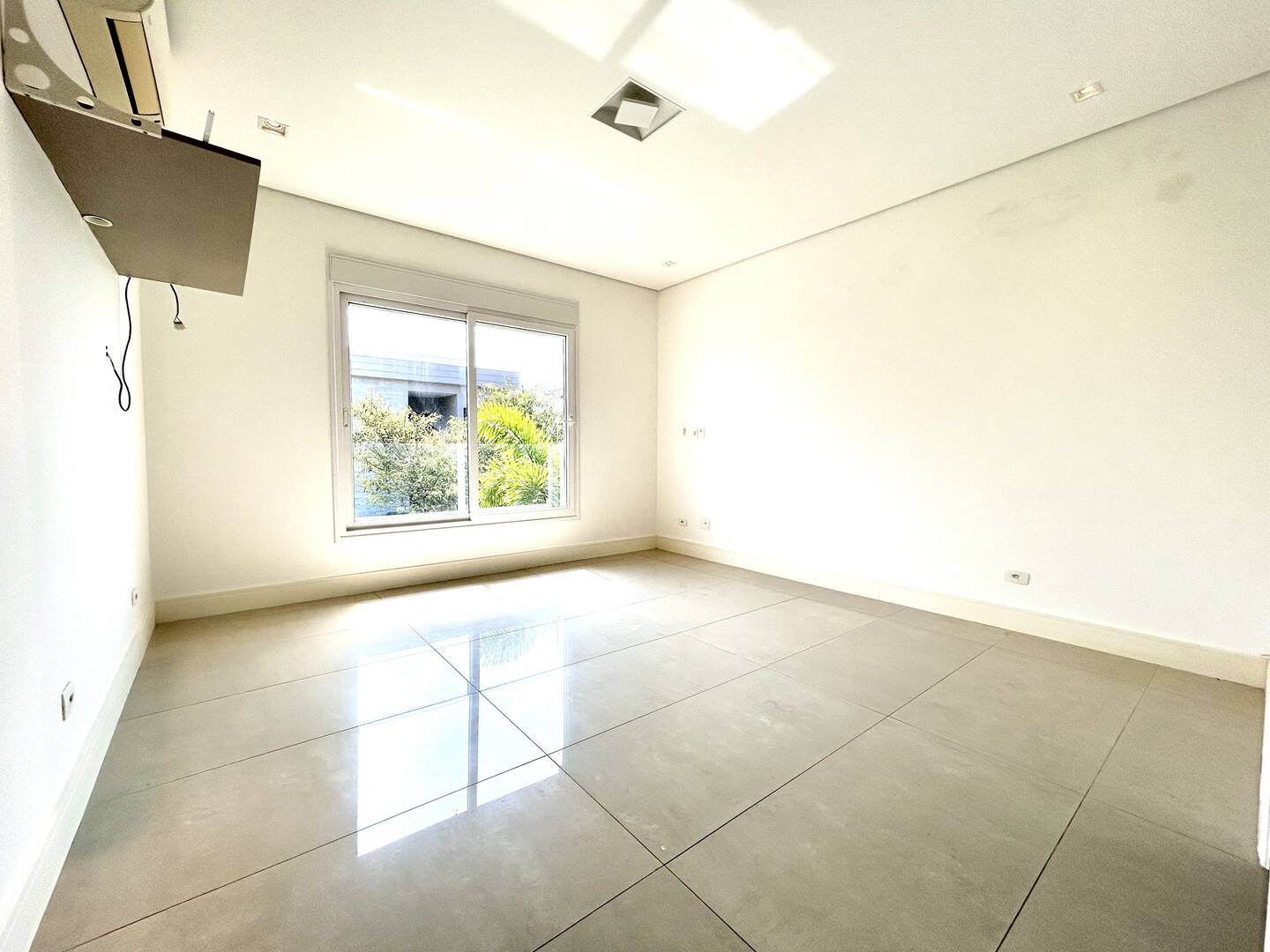 Casa à venda com 4 quartos, 480m² - Foto 14