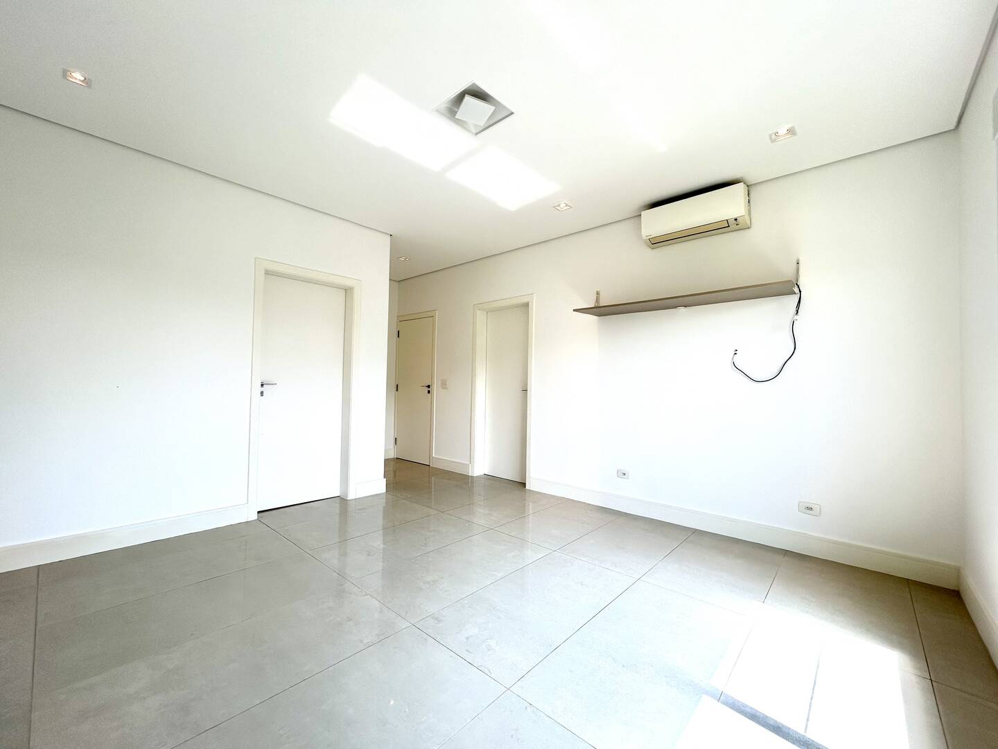 Casa à venda com 4 quartos, 480m² - Foto 15