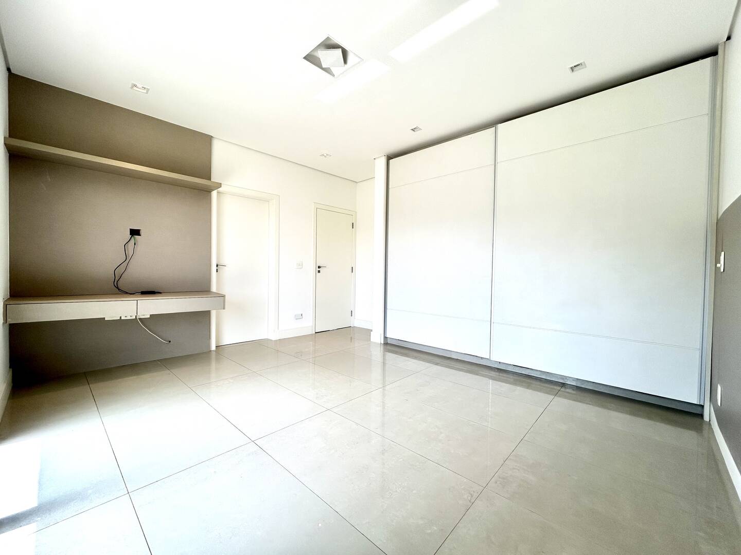 Casa à venda com 4 quartos, 480m² - Foto 18