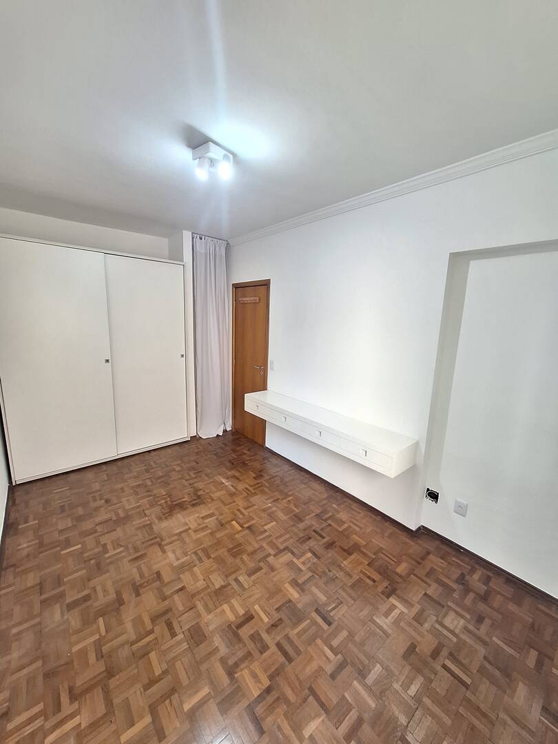 Apartamento à venda com 2 quartos, 57m² - Foto 3