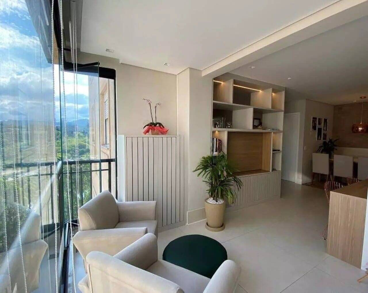 Apartamento à venda com 2 quartos, 84m² - Foto 1