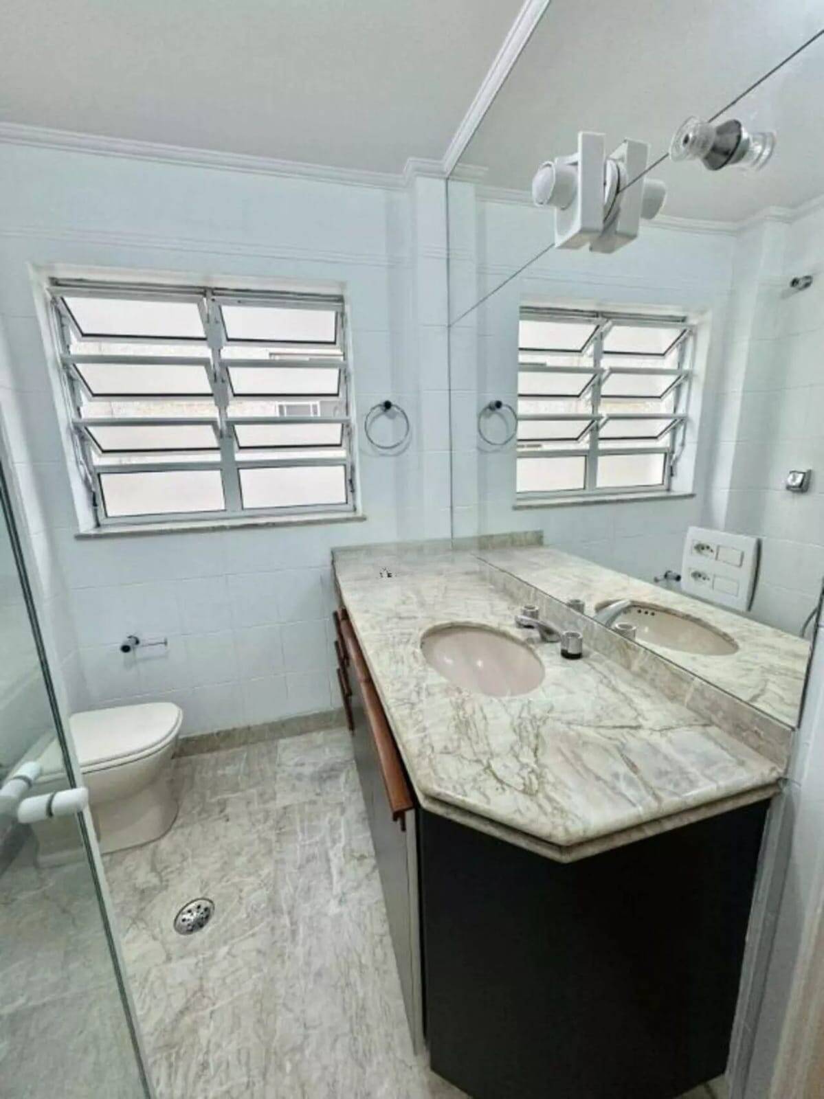 Apartamento para alugar com 3 quartos, 180m² - Foto 4