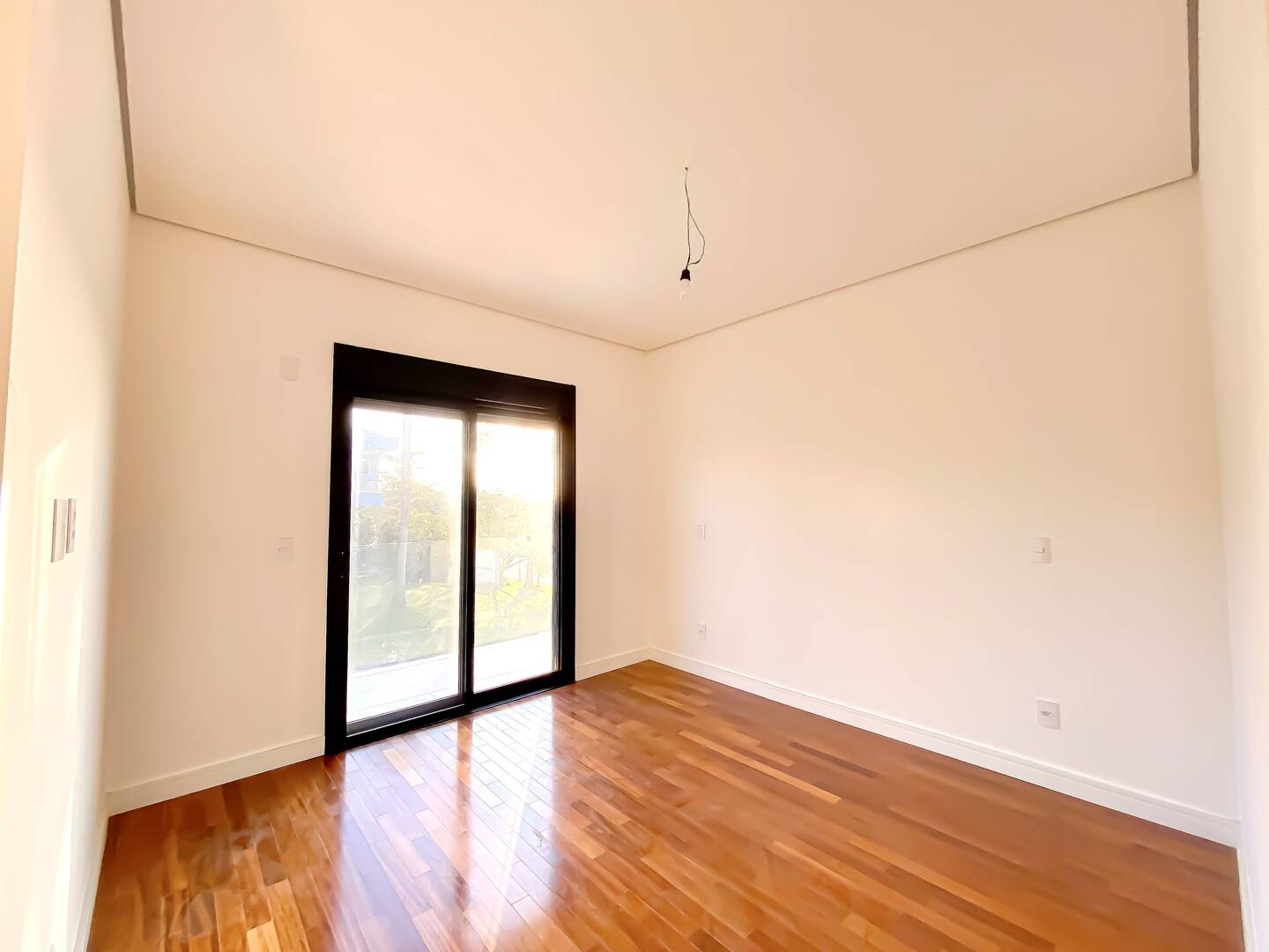 Casa à venda com 4 quartos, 372m² - Foto 11