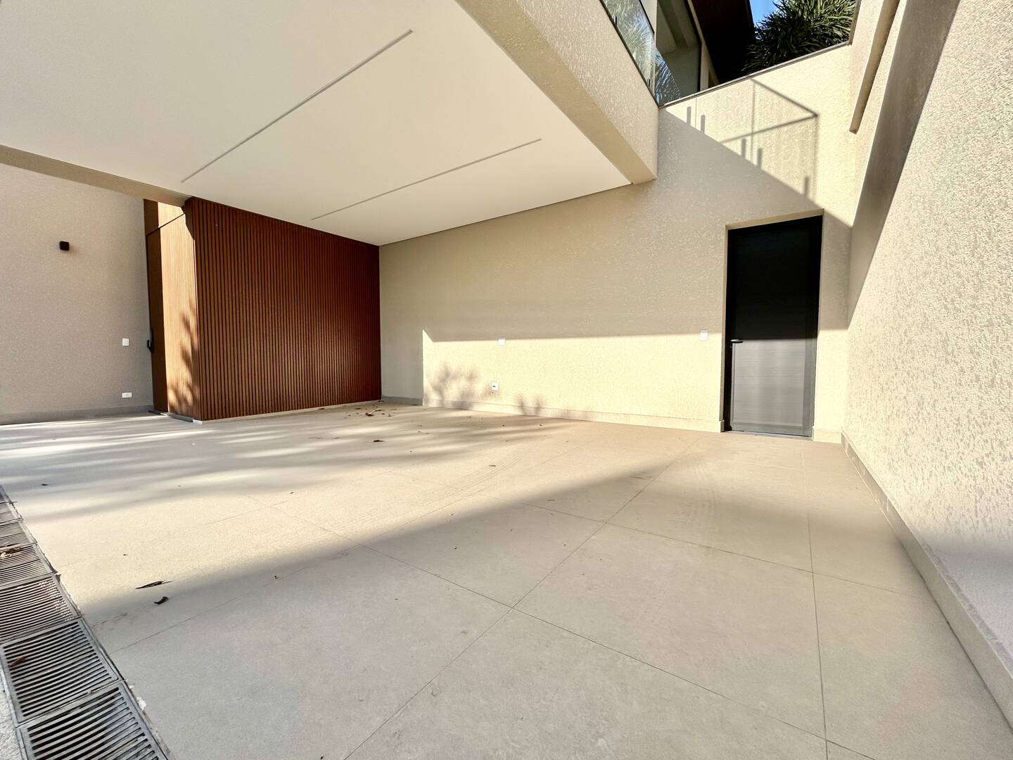 Casa à venda com 3 quartos, 372m² - Foto 4