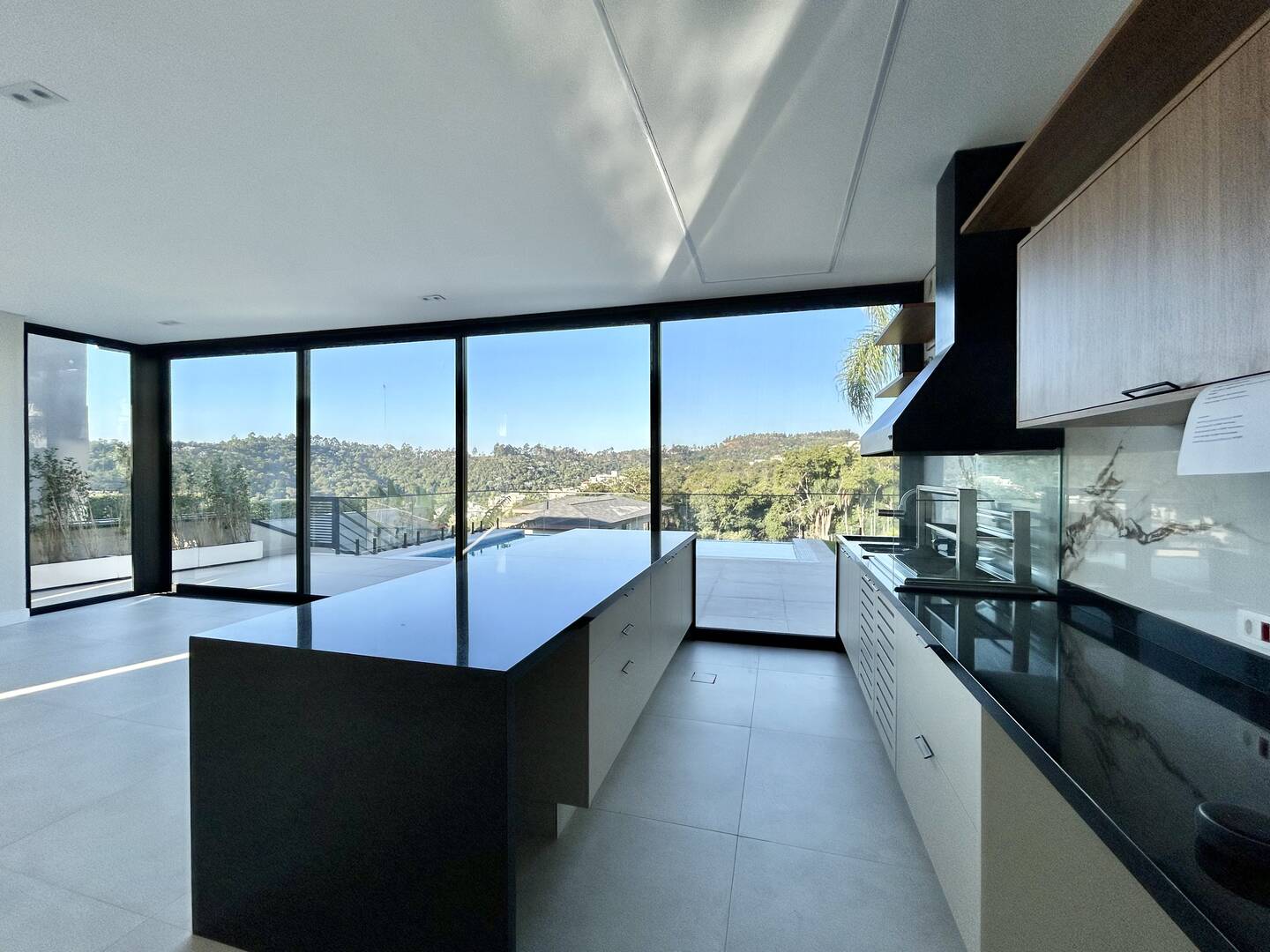 Casa à venda com 3 quartos, 372m² - Foto 5