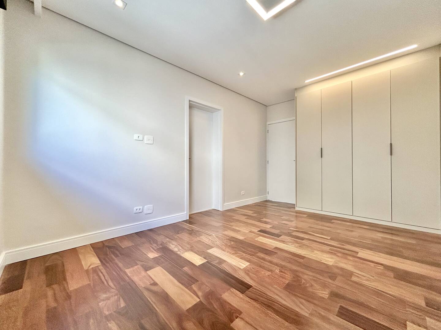 Casa à venda com 3 quartos, 372m² - Foto 15