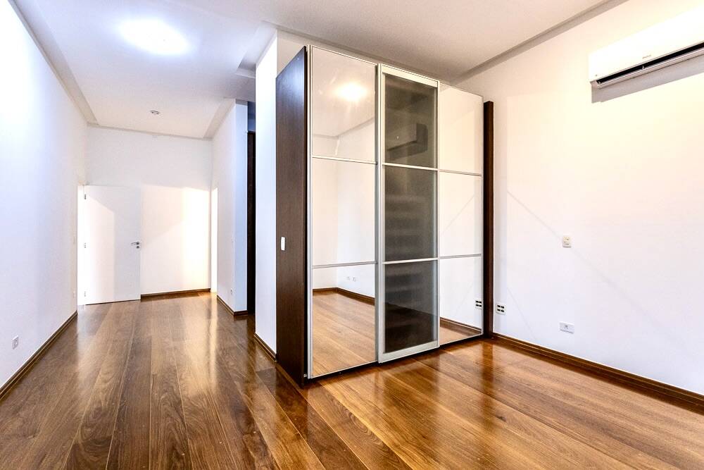 Casa para alugar com 4 quartos, 403m² - Foto 10