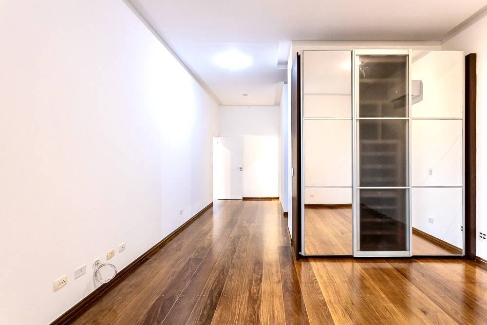 Casa para alugar com 4 quartos, 403m² - Foto 76