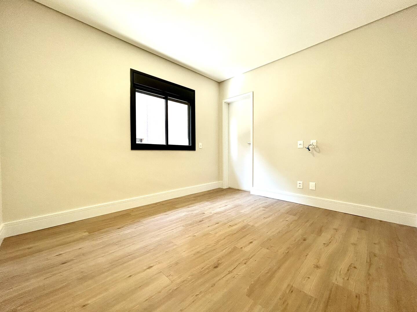 Casa à venda com 4 quartos, 302m² - Foto 25