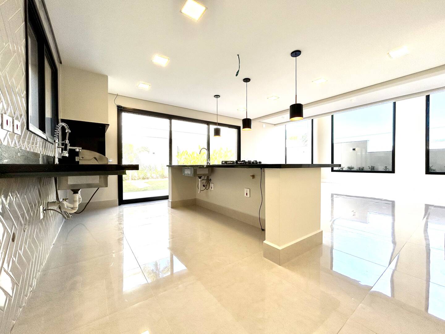 Casa à venda com 4 quartos, 302m² - Foto 64