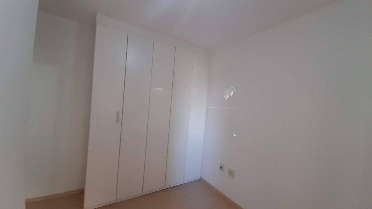 Apartamento para alugar com 3 quartos, 72m² - Foto 5