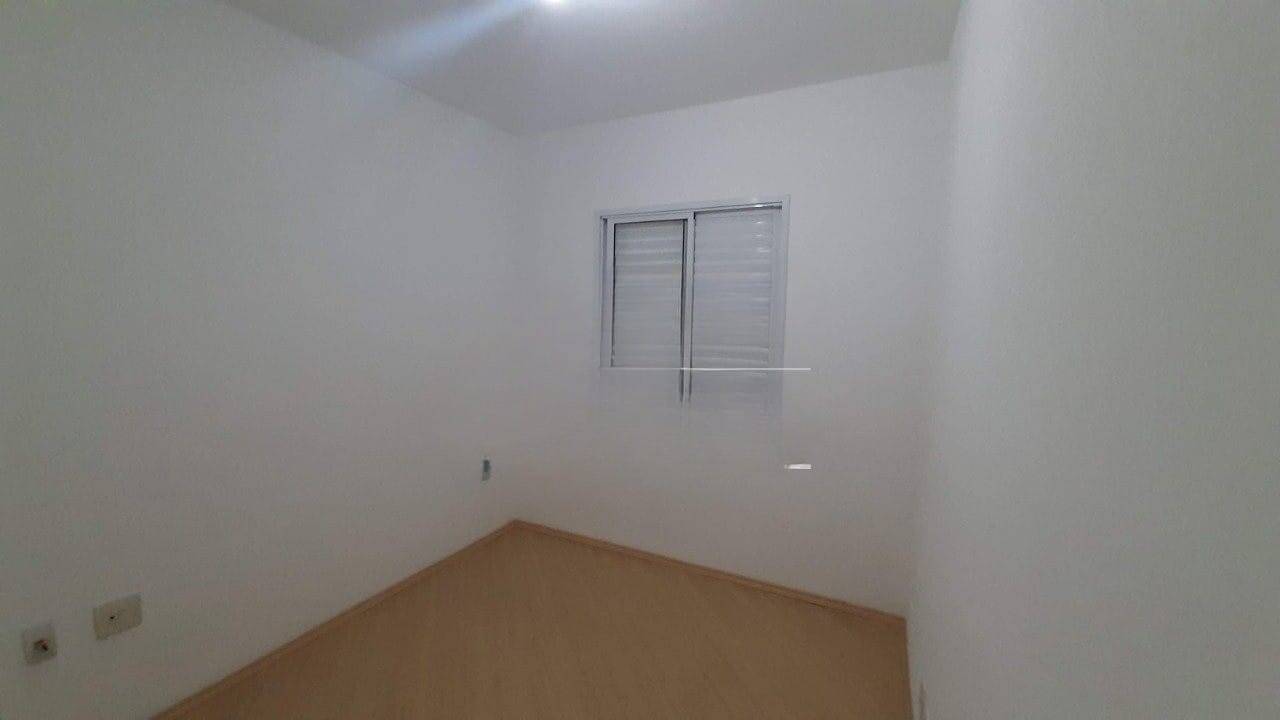 Apartamento para alugar com 3 quartos, 72m² - Foto 4