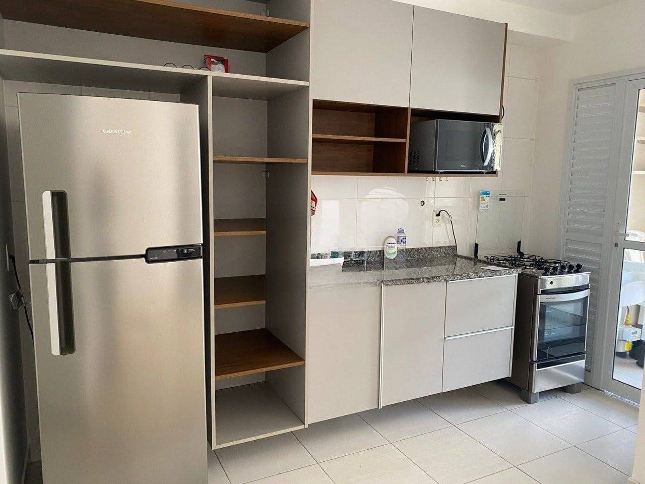 Apartamento para alugar com 2 quartos, 64m² - Foto 8