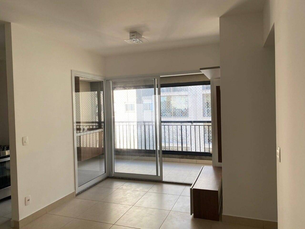 Apartamento para alugar com 2 quartos, 64m² - Foto 19