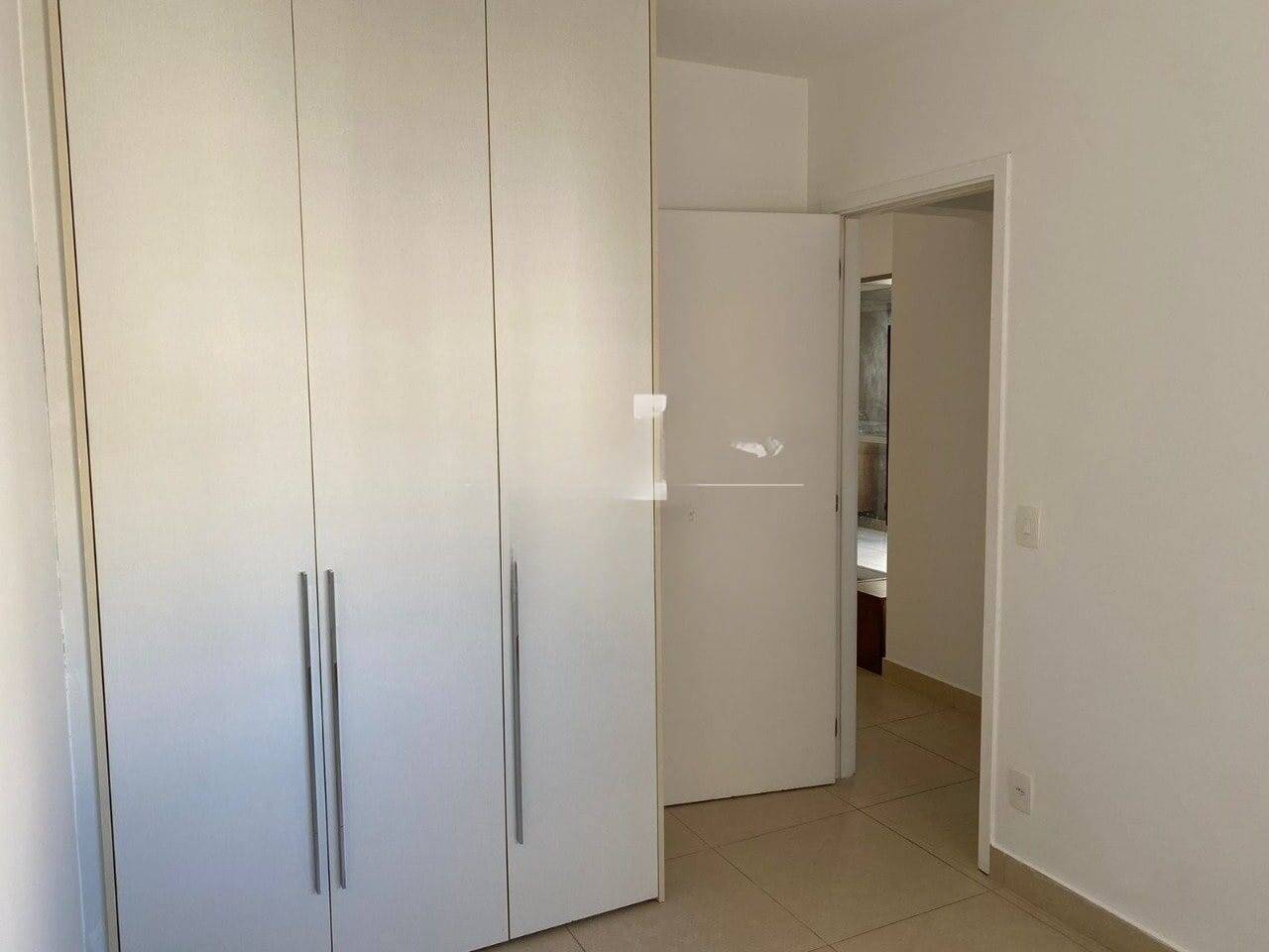 Apartamento para alugar com 2 quartos, 64m² - Foto 15