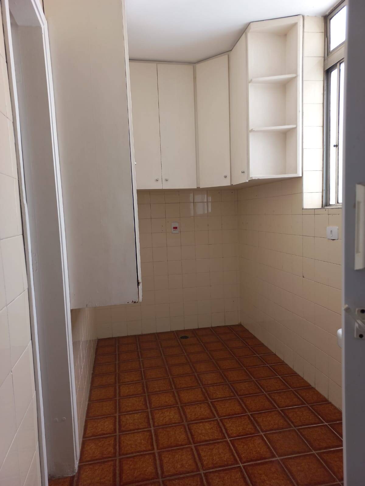 Apartamento para alugar com 3 quartos, 95m² - Foto 19