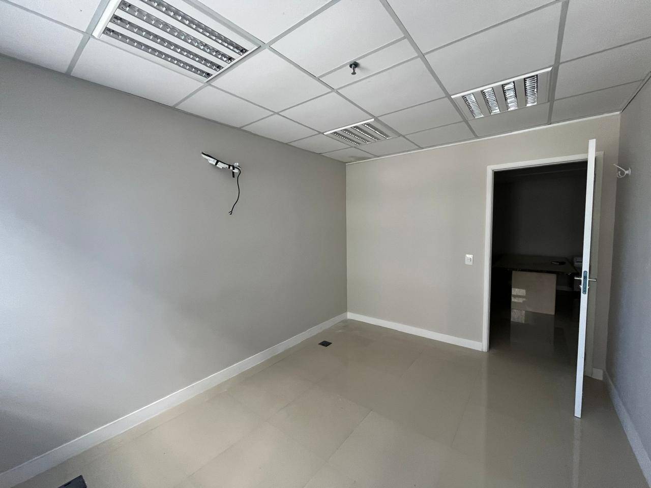 Apartamento para alugar com 1 quarto, 50m² - Foto 9