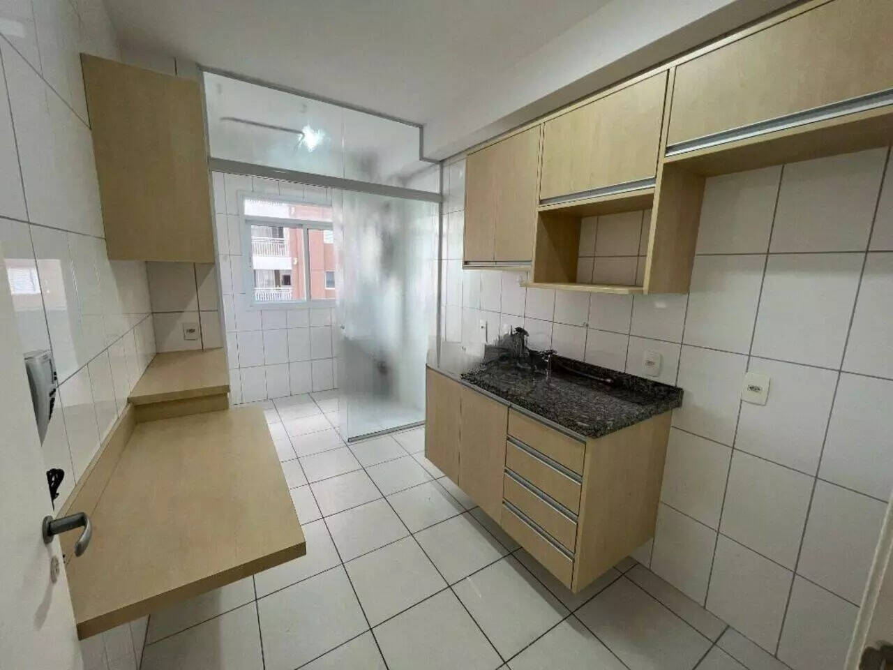 Apartamento para alugar com 2 quartos, 82m² - Foto 9