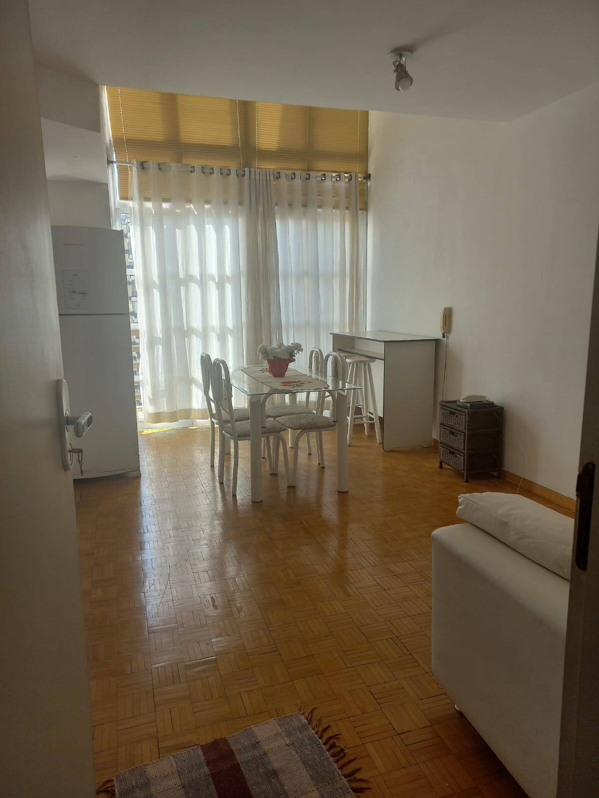 Apartamento para alugar com 1 quarto, 63m² - Foto 16