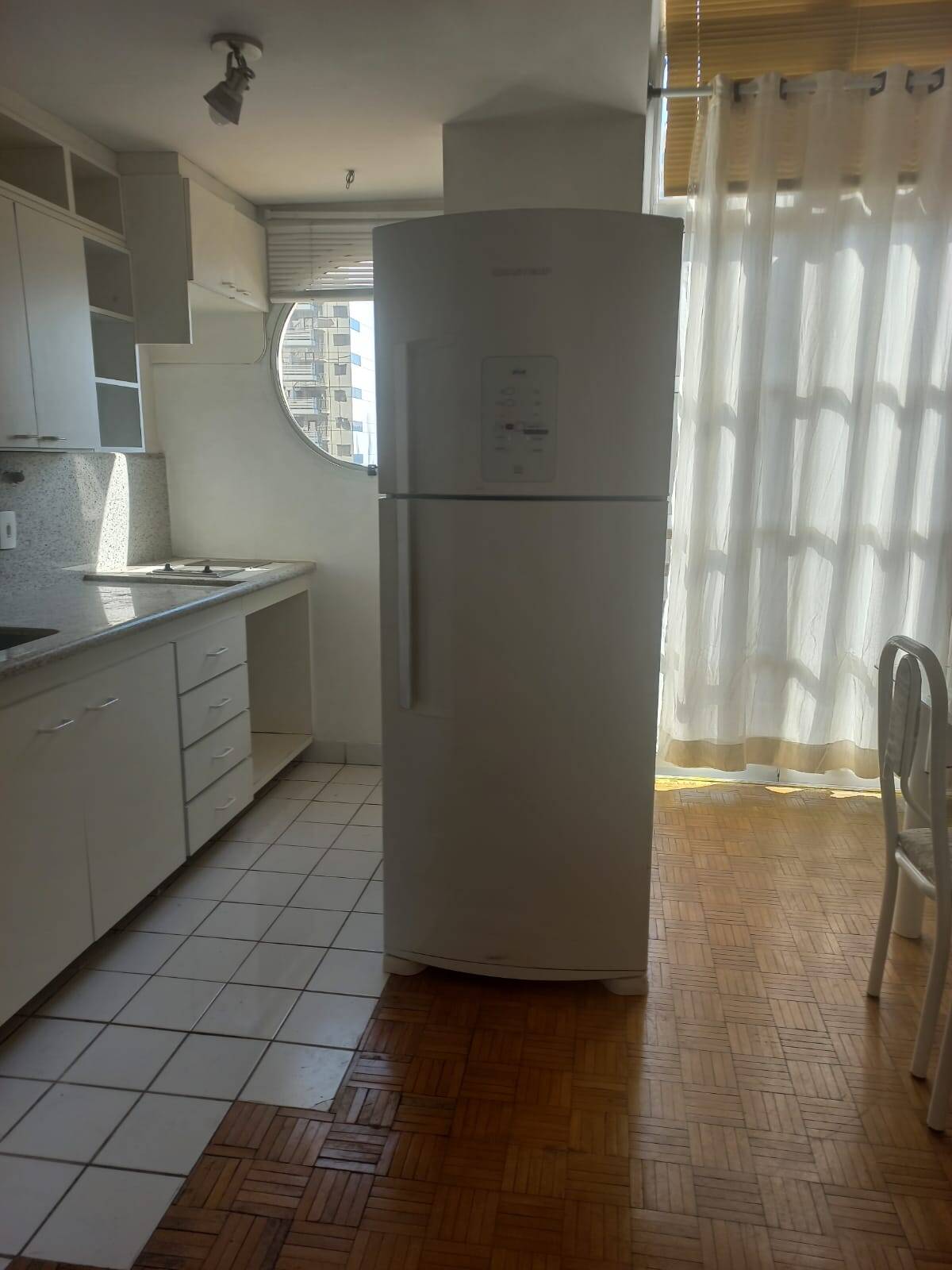 Apartamento para alugar com 1 quarto, 63m² - Foto 17