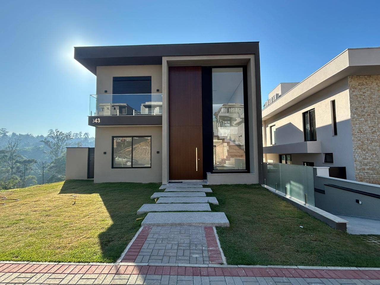 Casa à venda com 4 quartos, 316m² - Foto 3