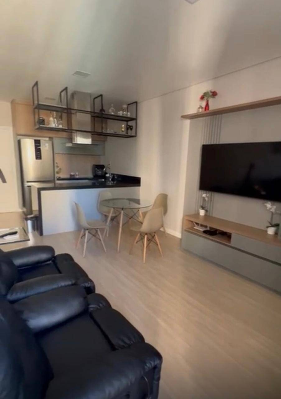 Apartamento para alugar com 1 quarto, 55m² - Foto 1