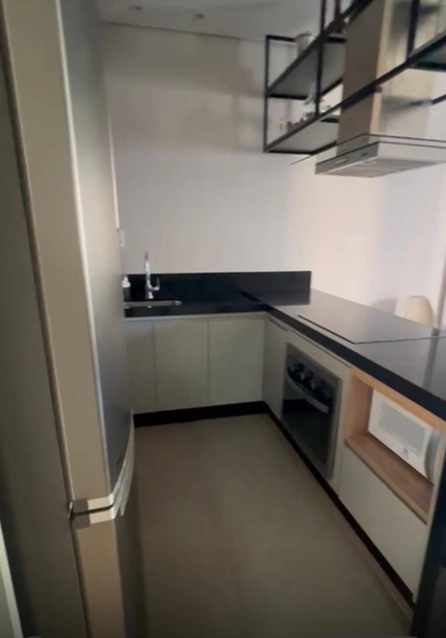 Apartamento para alugar com 1 quarto, 55m² - Foto 8