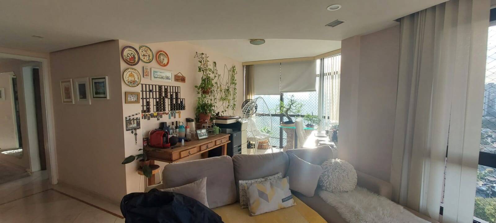 Apartamento para alugar com 3 quartos, 160m² - Foto 2