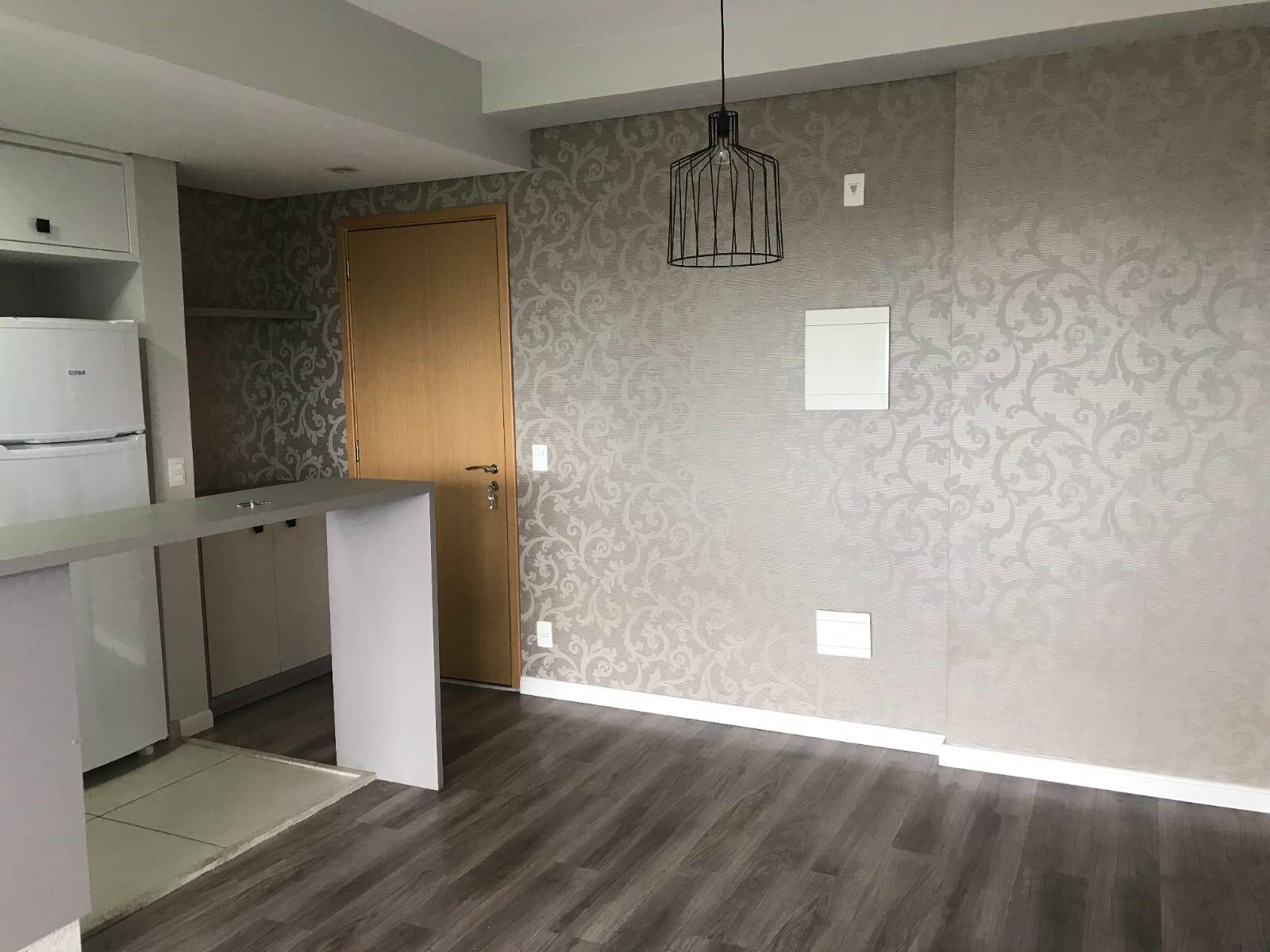 Apartamento à venda e aluguel com 1 quarto, 50m² - Foto 1